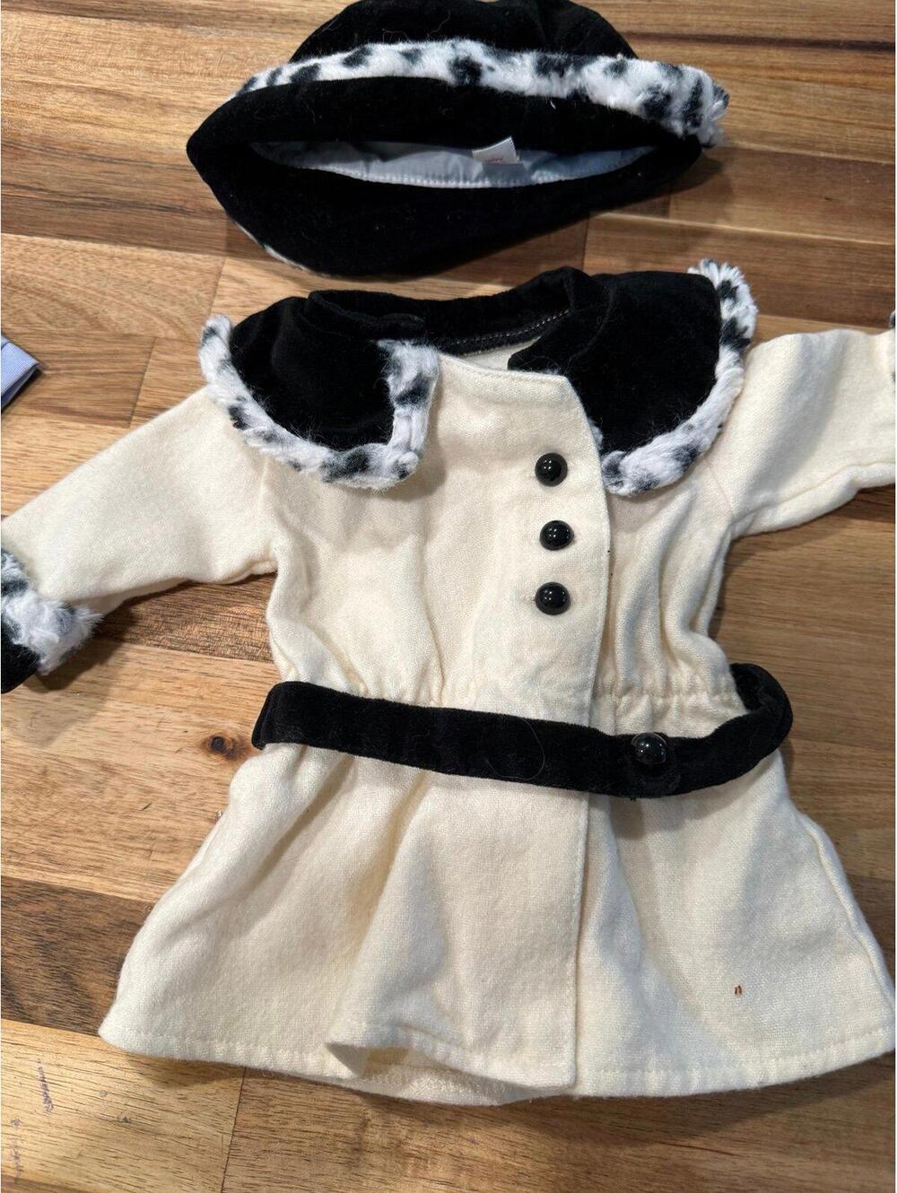 Samantha Parkington American Girl Fancy Coat Black White Fur trimmed hat A948